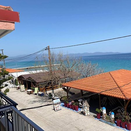 Diolkos Apartement Nea Roda Pokoj fotografie