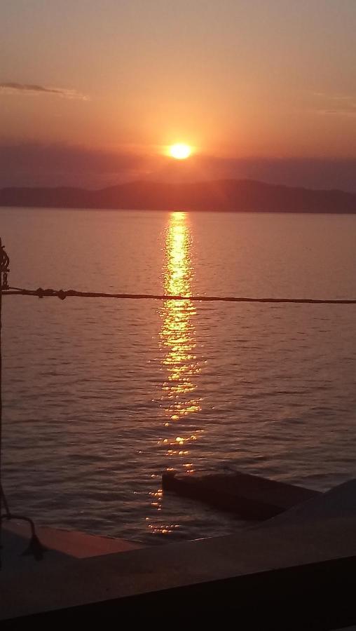 Diolkos Apartement Nea Roda Exteriér fotografie