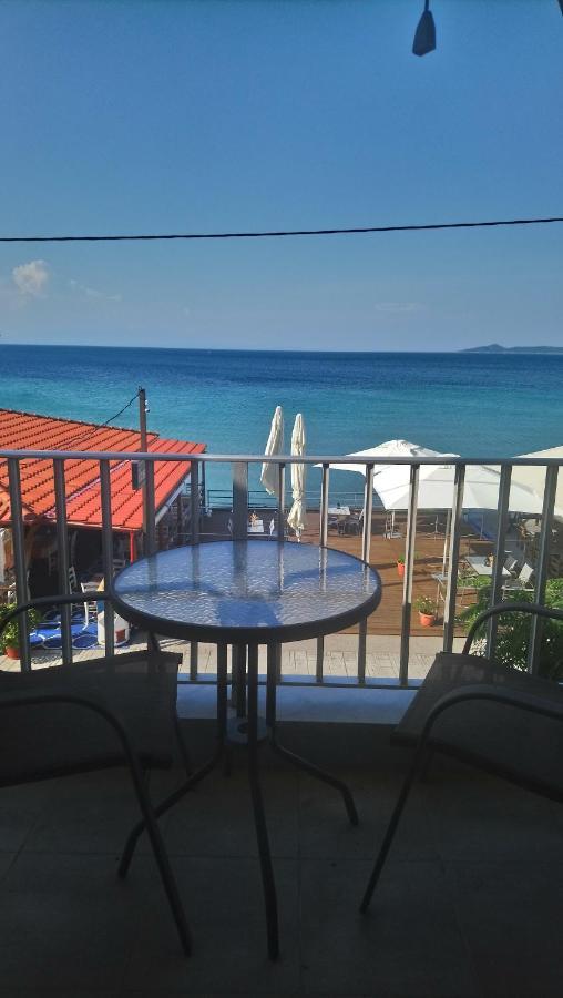 Diolkos Apartement Nea Roda Exteriér fotografie