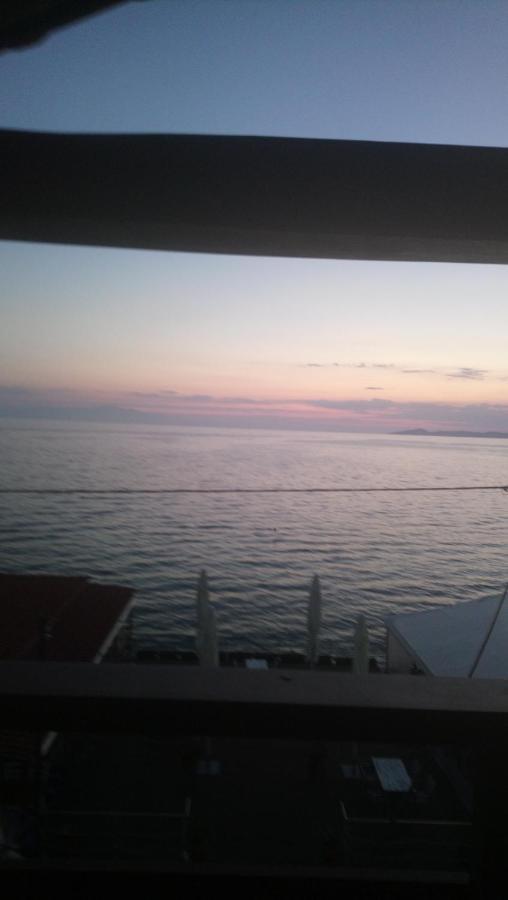 Diolkos Apartement Nea Roda Exteriér fotografie