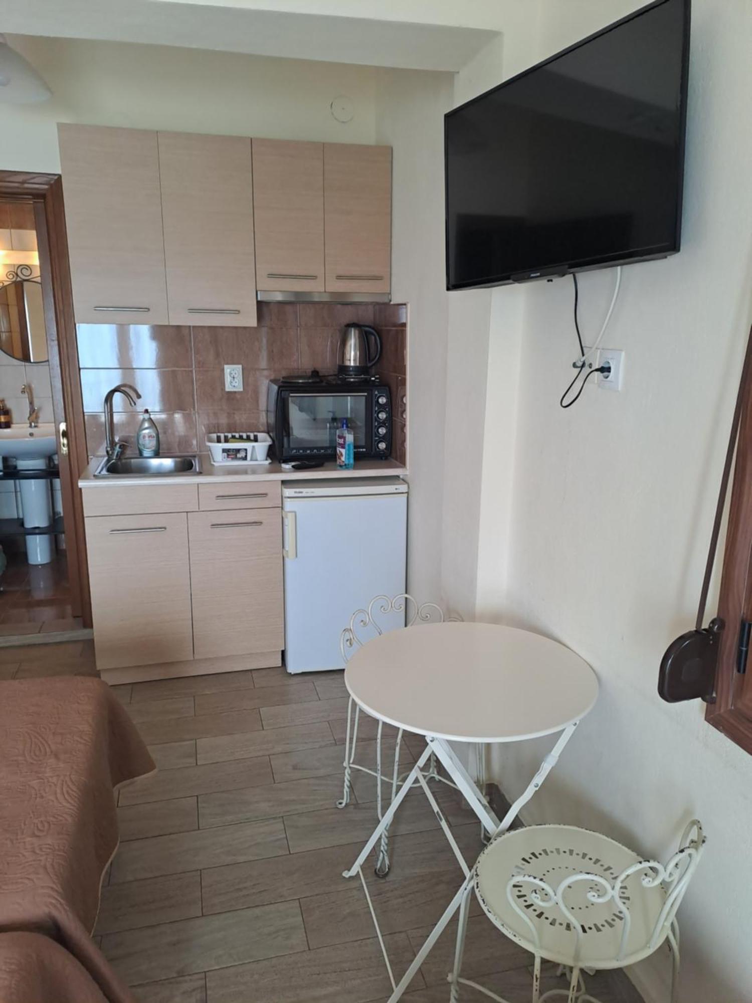 Diolkos Apartement Nea Roda Exteriér fotografie