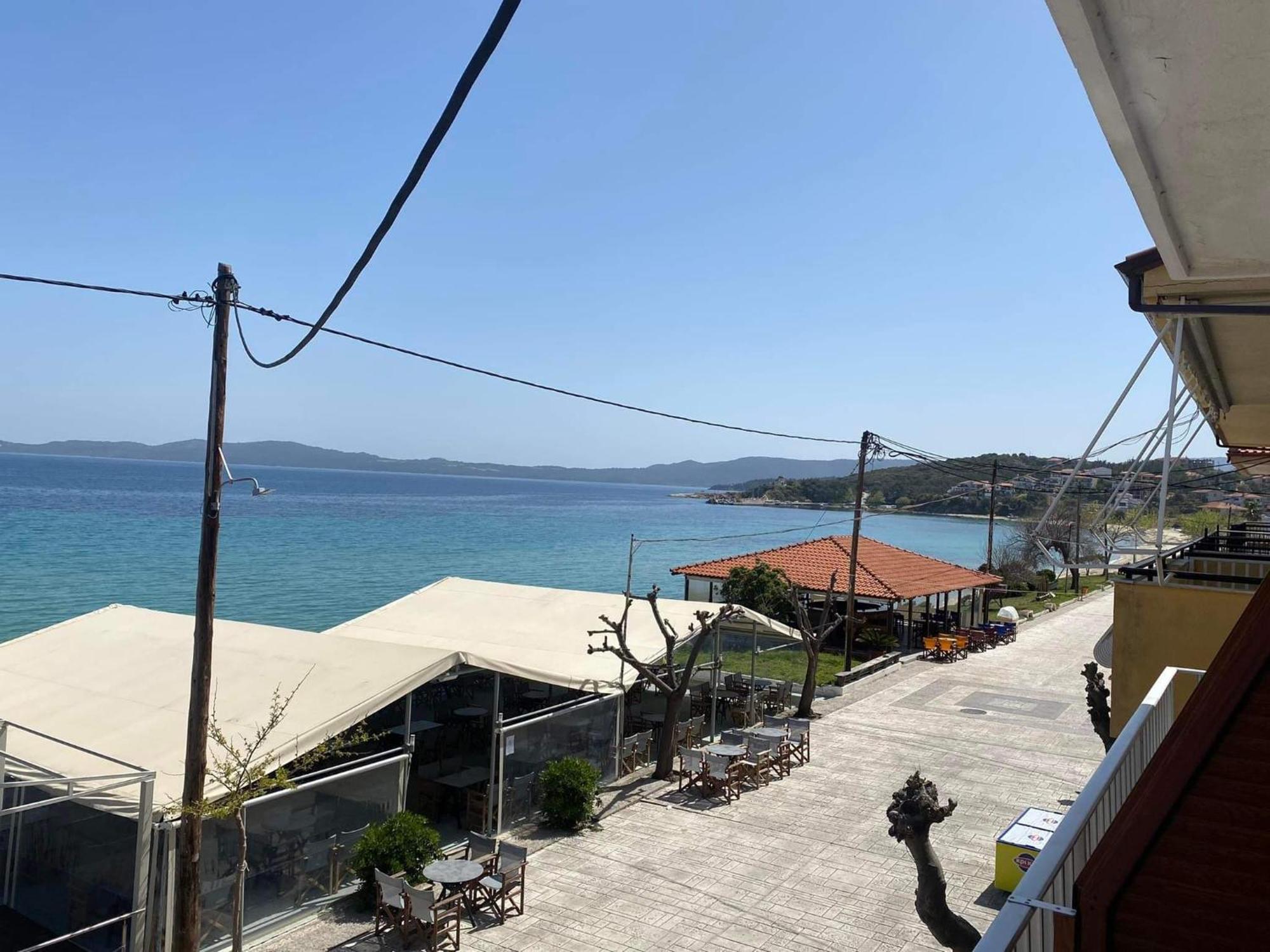 Diolkos Apartement Nea Roda Pokoj fotografie