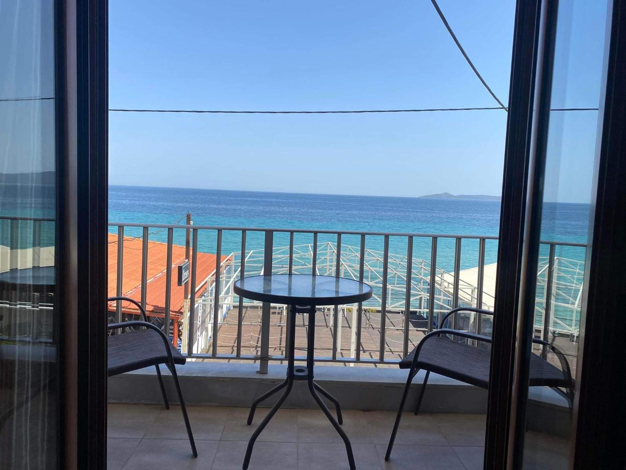Diolkos Apartement Nea Roda Pokoj fotografie